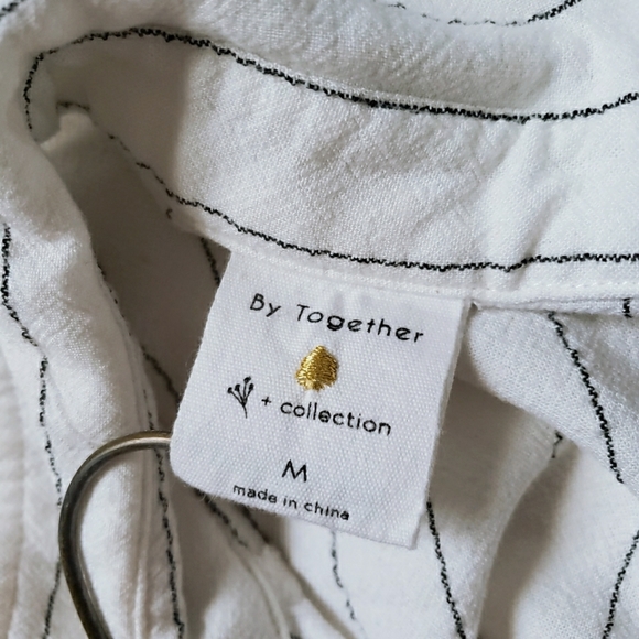 Button up top - Picture 2 of 4